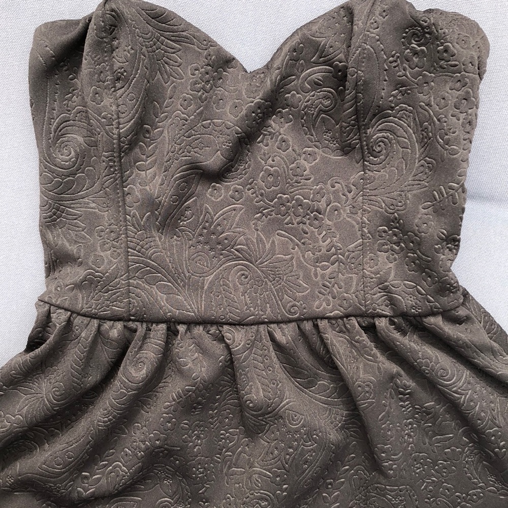 UO Floral embroidered peplum strapless